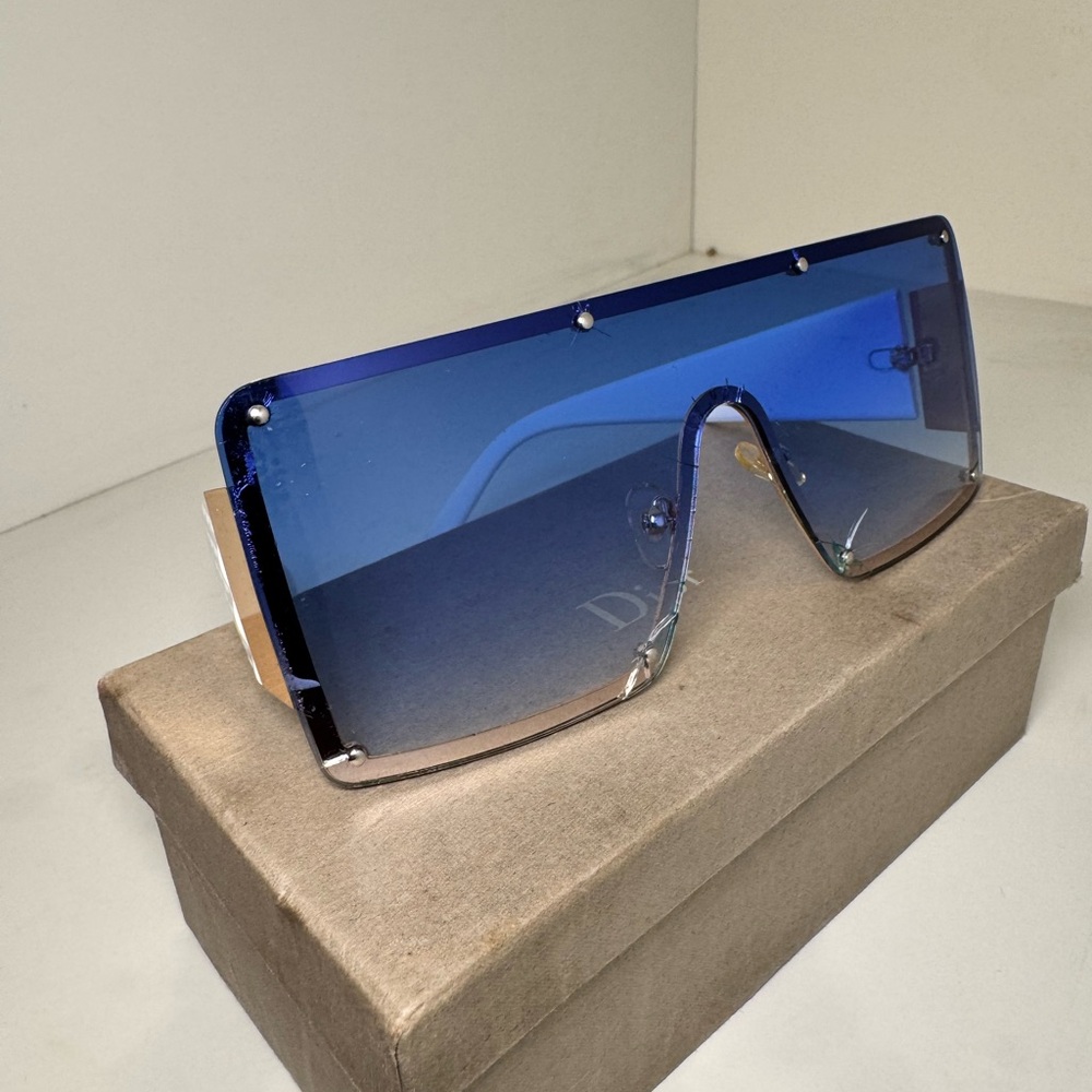 Blue Gradient Oversized Sunglasses - image 1